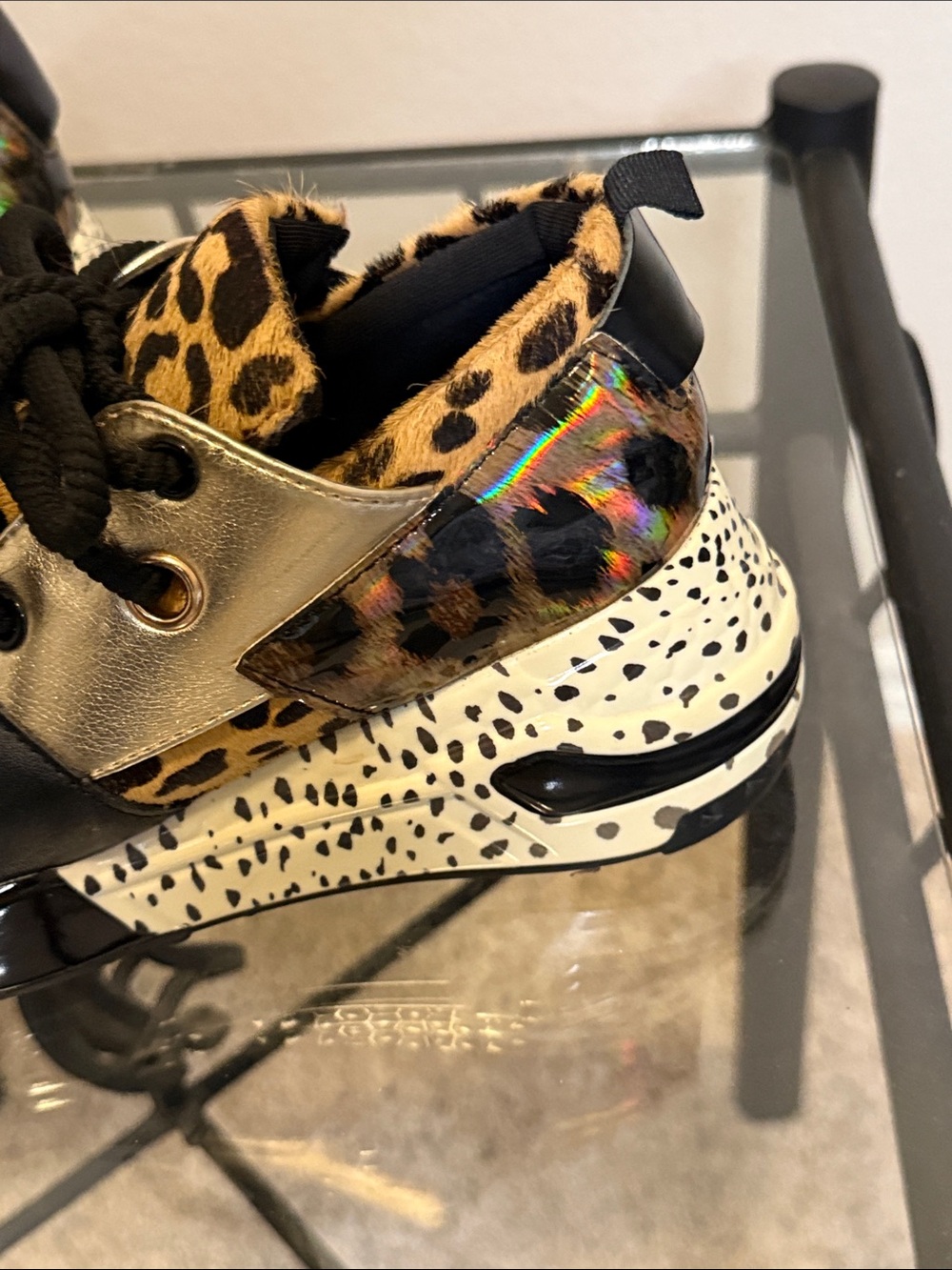 Steve Madden Calf Hair Leopard & Gold Mixed-Media Platform Sneakers Sz 7.5 - Picture 4 of 7